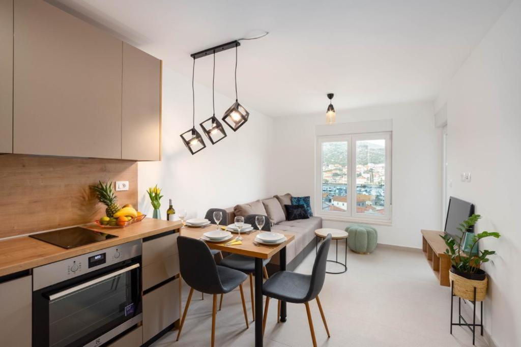 Apartment Pilic Marina Esterno foto